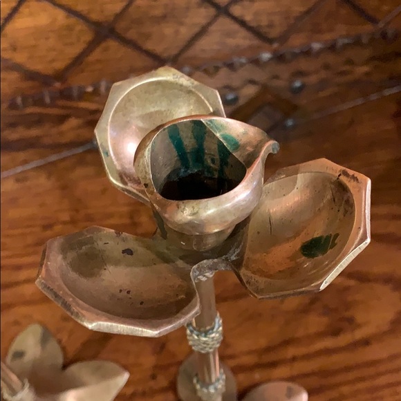 Vintage brass flower candle holders - Picture 7 of 11
